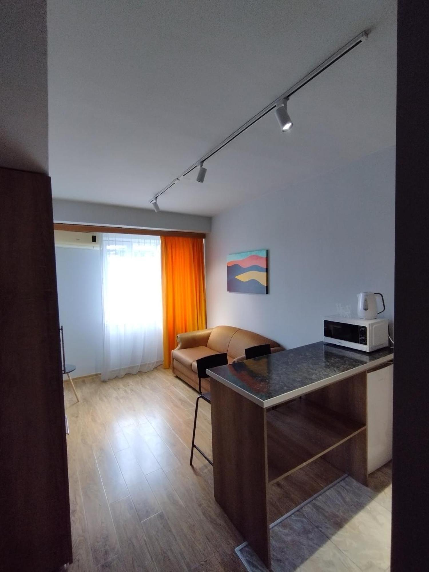 Davka Apartments 巴统 外观 照片