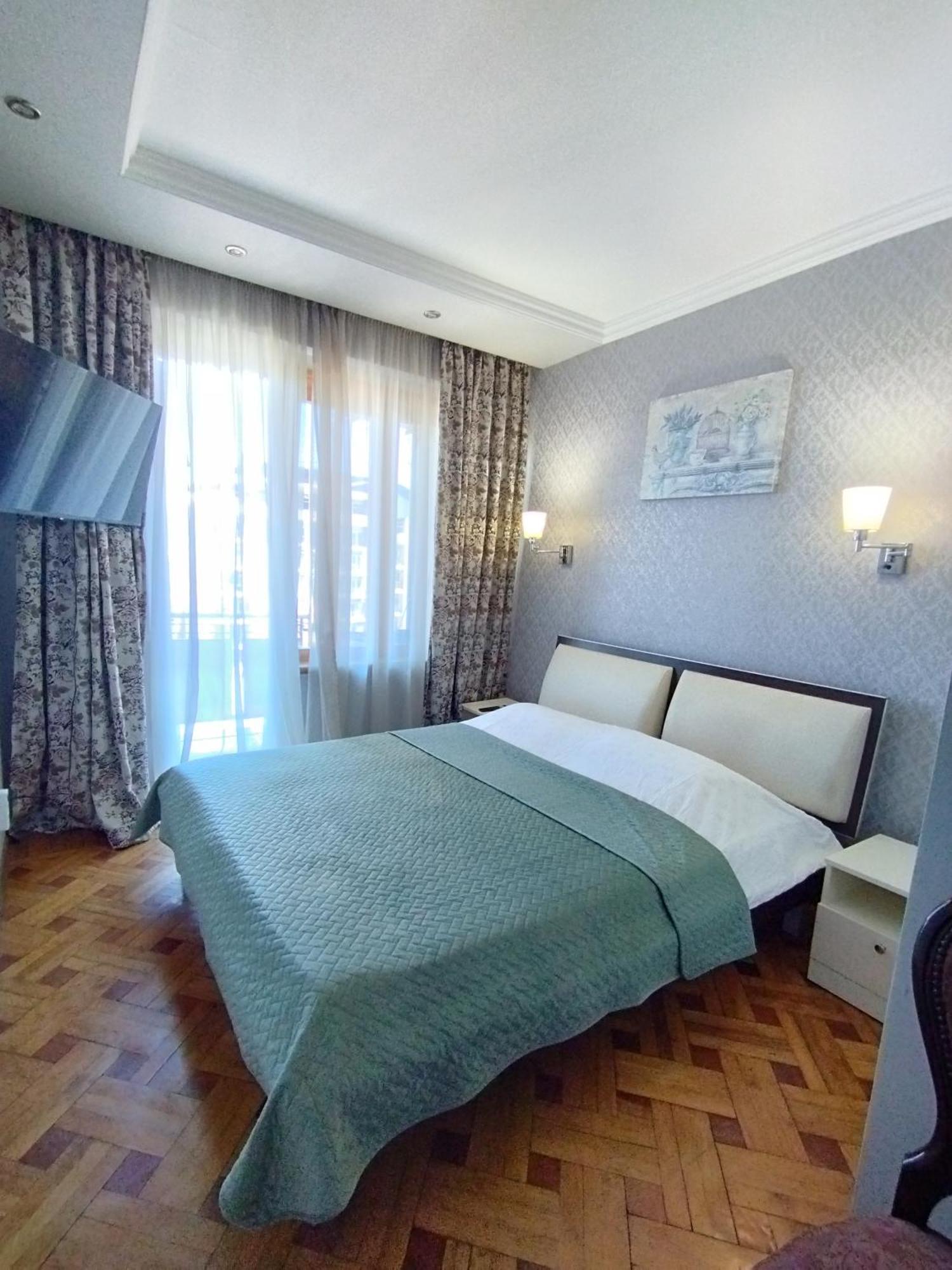 Davka Apartments 巴统 外观 照片