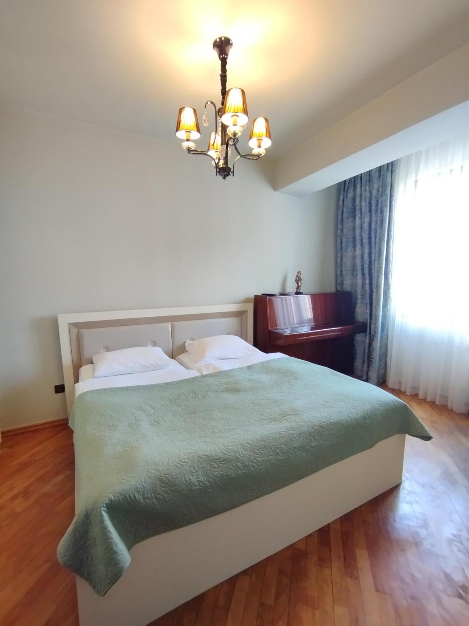 Davka Apartments 巴统 外观 照片